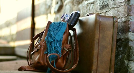 suitcase-leather-suitcase-old-suitcase-3167359 suitcase, leather suitcase, old suitcase-3167359.jpg